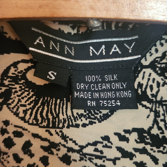 Ann May Vintage Silk Animal Print Blouse Women's Size Small - Picture 3 of 3